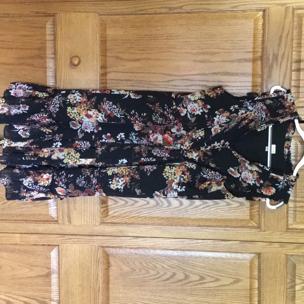 Floral dress with drawstring waist